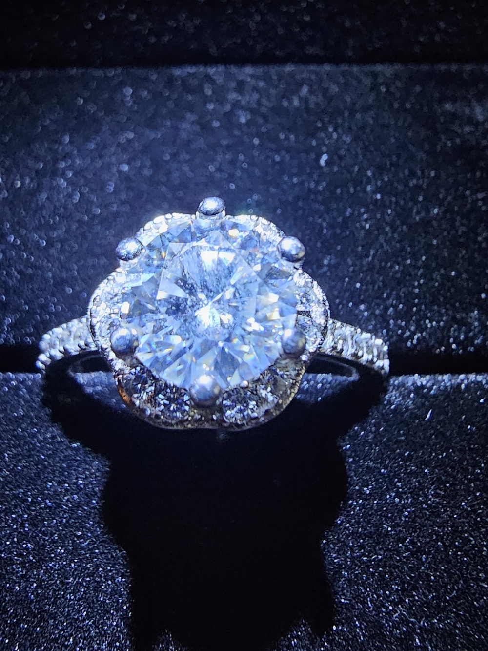 Moissanite Ring Size 9. 2ct